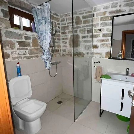 Amprosio-qeparo Villa Qeparo